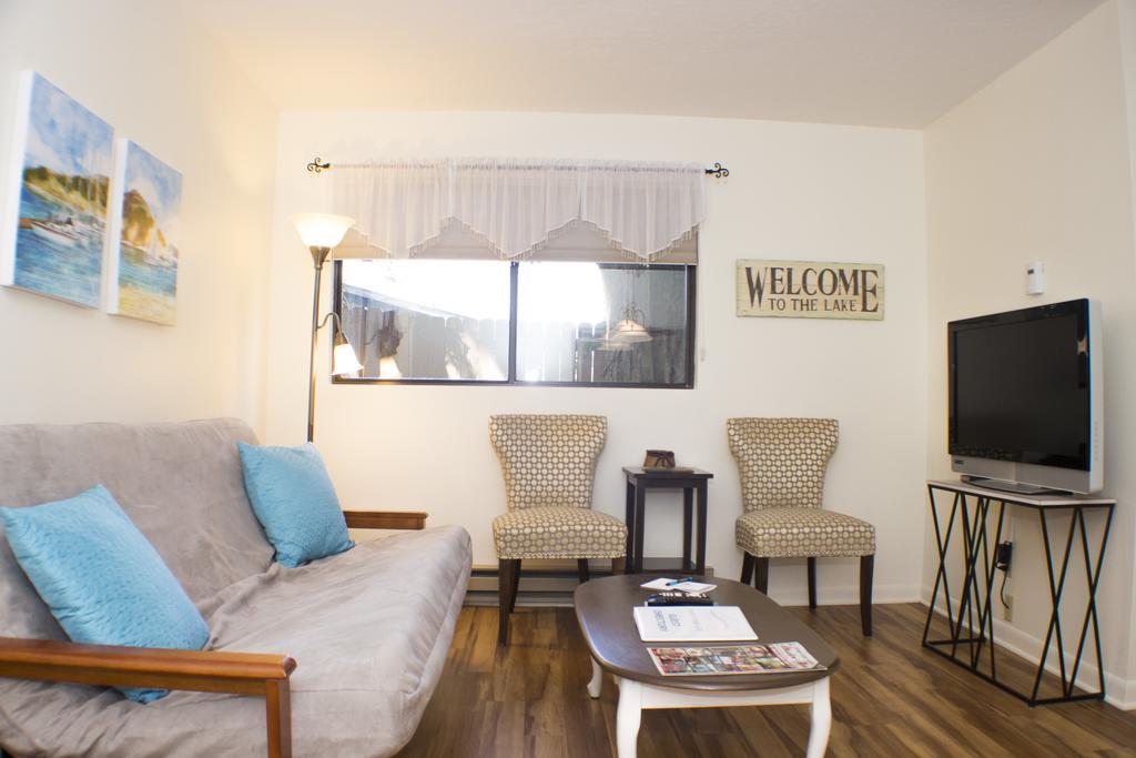 Marina Cay Hotel Bigfork Habitación foto