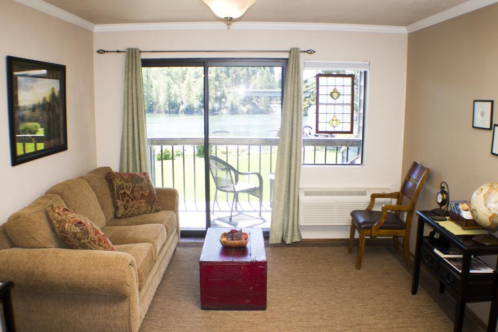 Marina Cay Hotel Bigfork Habitación foto